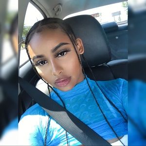 Meet your Posher, Ali